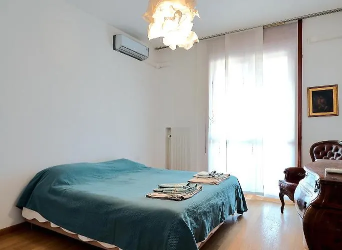 Casa Piccinni Hotell *